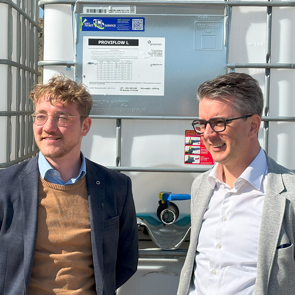 Tom Cox and Brecht Polley with Proviflow L inhibited glycol